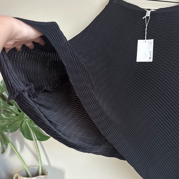 NWT COS Voluminous Pleated Skirt - Picture 4 of 11